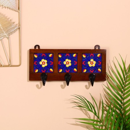 Hanger "patterns" wood, 3 hooks-4