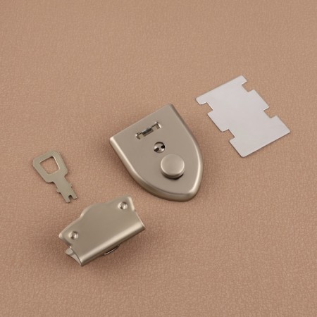 Bag Fraille, 3.8 × 5 cm, pearl silver color-2