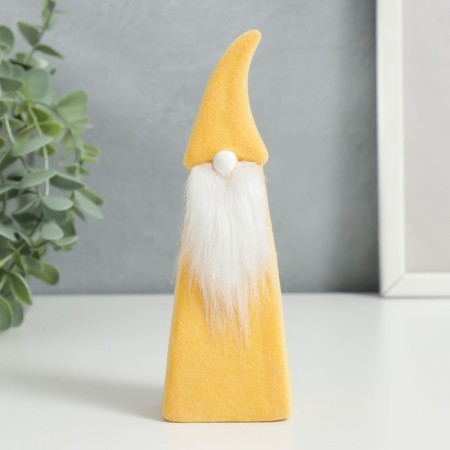 Souvenir Ceramics "Bearded Dwarf in the High cap" Yellow phlock 15.3x3.2x5 cm