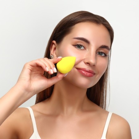 Makeup sponge in the “drop” case, 6 × 4 cm, increases when getting wet, the color of mix-13