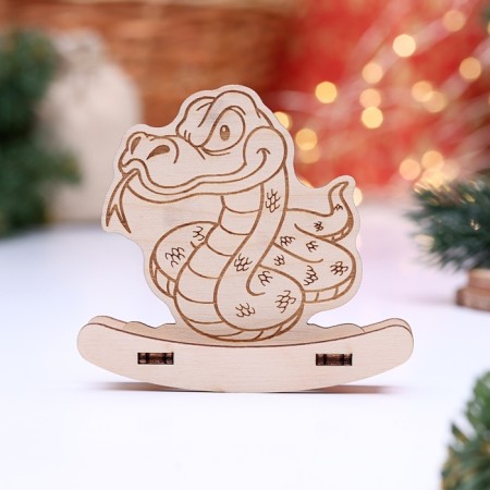 Suvenir Swear "Dissatisfied Snake 2025", 9.7 x 8.8 x 2 cm