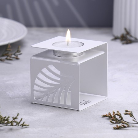 Small Small "Palm Leaf" 7x7x7 cm, white