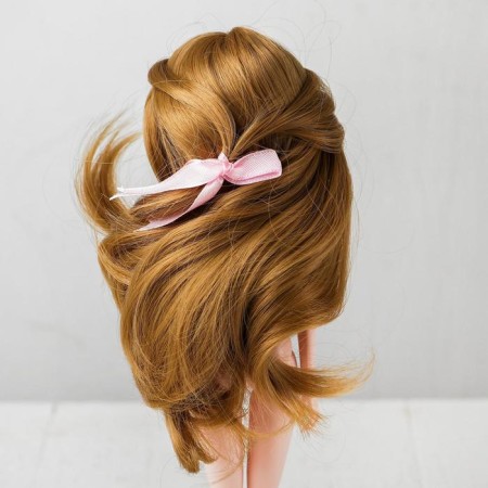 Hair for dolls "wavy with a tail" is small, color 24-3