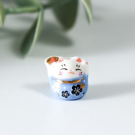 Souvenir Ceramics "Mani-Neko with fan and in colors" MIX 1.2x0.6x1.5 cm-2