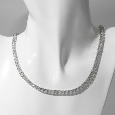 A necklace with rhinestones 