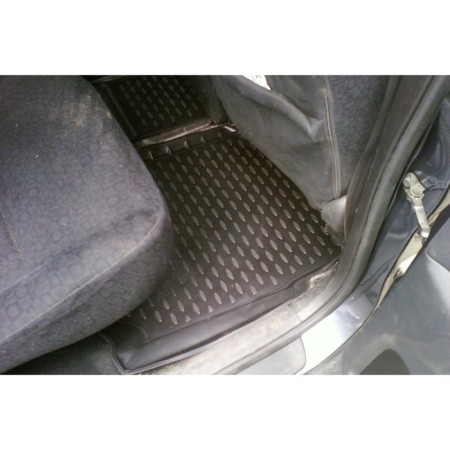 Rugs in the Honda FR-V Salon 2004-2010, 4 pcs. (polyurethane)-1