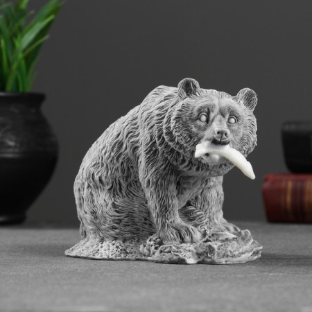Souvenir "Bear Bear with fish" 10cm
