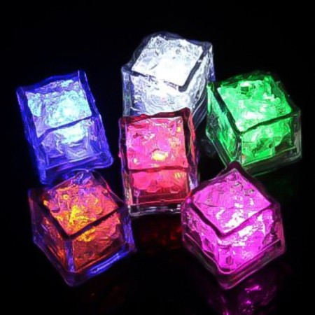 A water nightster "Ice" LED from 3XAG3 batteries of 2.6x2.6x2.7cm-5