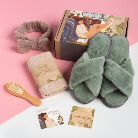 Gift Ethel Happy towel and ACC (4 subjects)-1