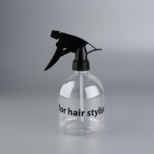 The sprayer of the hairdresser 