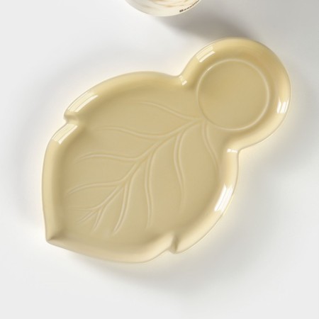 Tea couple ceramic “leaflet”, 3 objects: a cup 320 ml, a saucer 25.5 × 16 cm, spoon, yellow color-3