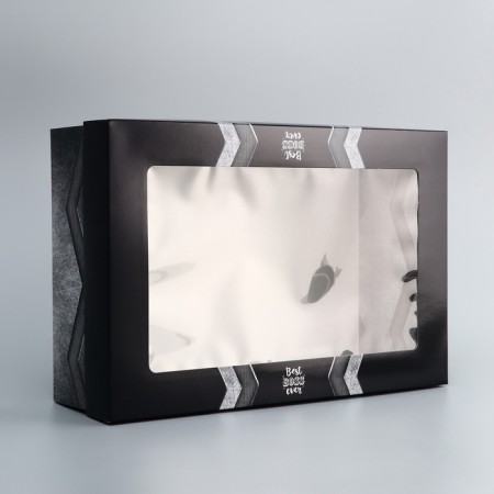 The box is folding, the lid is, "a real man", 30 x 20 x 9 cm with a window-3