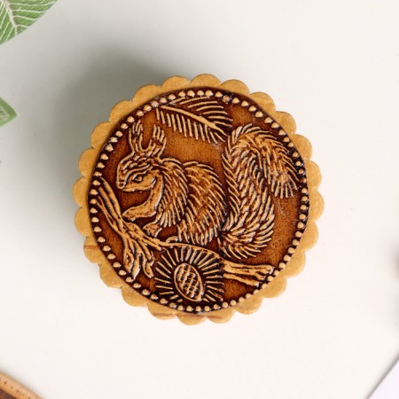 Squirrel box, 40 x 25 mm, birch bark-2