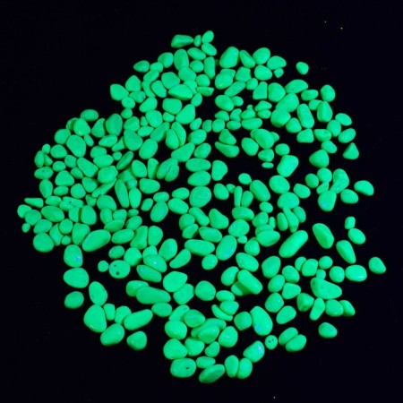 The soil is decorative, fluorescent, green, fr. 5-10 mm, 350 g-3