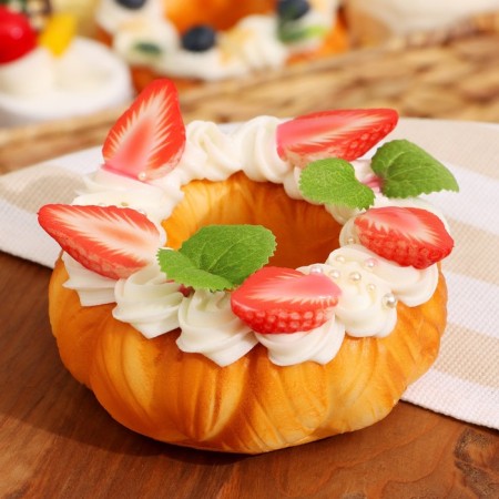 Flee - Magnet "Cake Eclat" with strawberries, 10x10x4cm