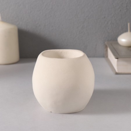 Skull candlestick 7*10cm white-3