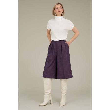 Women's shorts, size 56, purple color