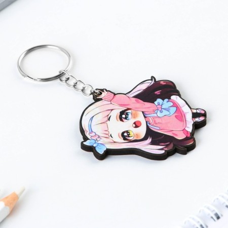 Key keychain wooden anime "in pink"-2