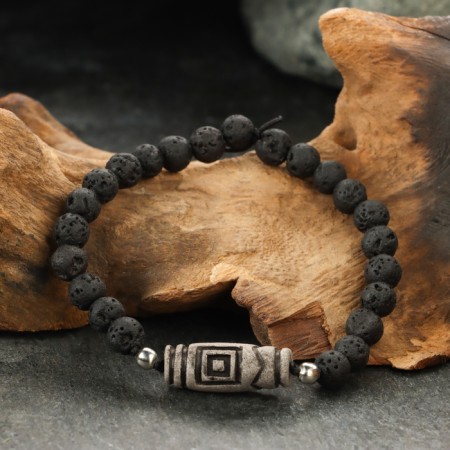 Bracelet from Lava with Busina Ji "Four Grace" No. 2