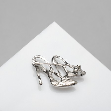 Brooch "Steam Speed", white color in silver-1
