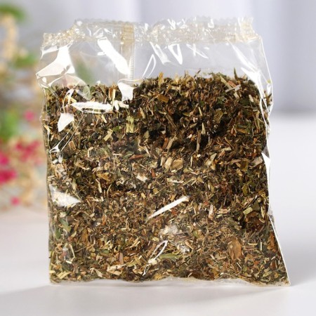 Herbal tea "from March 8": nettles, mint, chamomile, alfalfa, currant, 20 g.-2