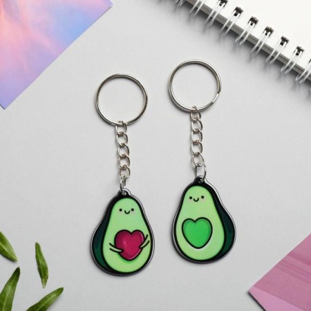 Key keychain “Avocado”, acrylic, 13.3 x 8-2