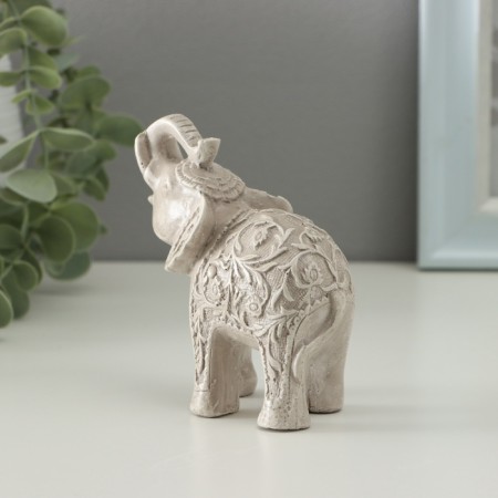 Figure "Carved" 10x10x5cm, ivory-4