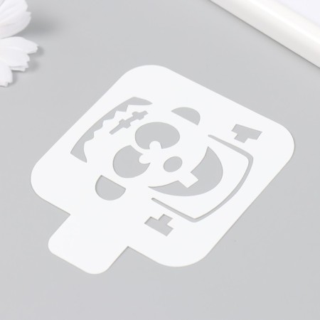 Plastic stencil "face" 9x9 cm-1