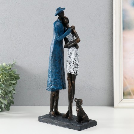 Souvenir Polystone "A couple on a walk with a dog" under metal 16.4x8x34.7 cm