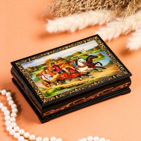 Casket "Troika in the Field", 10 × 14 cm, lacquer miniature