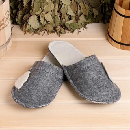 Slips for the bath "Leaflet" Gray, felt