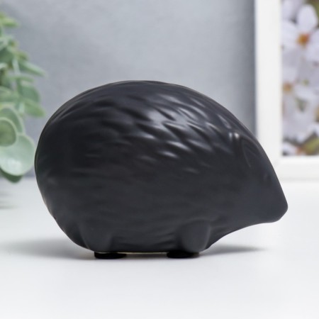 Souvenir Ceramics "Black Little Hedgehog" Matte 5.8x5.2x8.6 cm