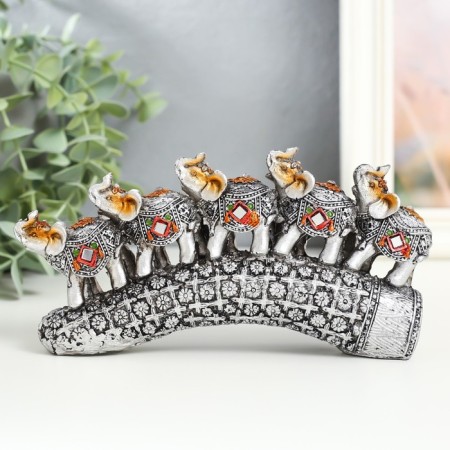 Polystone souvenir "Five elephants on a tusk with flowers" silver 17x4x8 cm