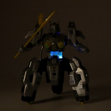 Robot radio -controlled "cyborg", light and smoke effects, works from batteries-10