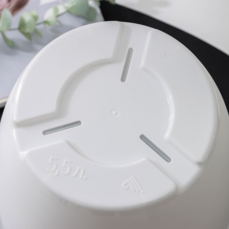 Pot with the pallet "Athena", 5.5 l, the color is white-3