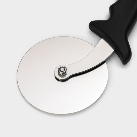 Pizza knife, disk 10 cm, blade thickness 1 mm-3