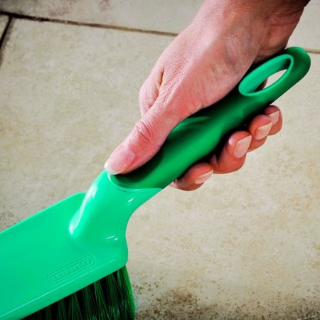 LEIFHEIT cleaning set: Brush with a scoop-2