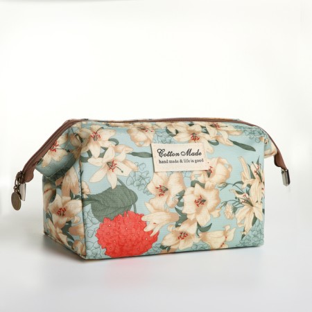 Cosmetic bag with lightning, blue color