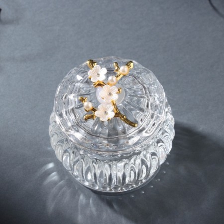 Casket Glass "Brigade of White Sakura" gold 8x8x7 cm-1