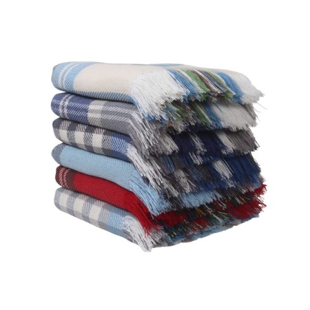 Plaid in the Triumph cell, size 140x205 cm-2