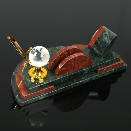 The desktop "Half -crock with a clock", 25x13x10 cm, coil, krenoid-4
