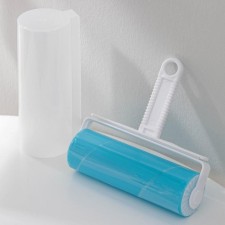 A video for cleaning clothes in a case, 18 × 17.5 × 6 cm, plastic, silicone, blue color