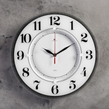 Watching clock, interior 