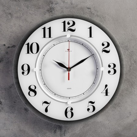 Watching clock, interior "ruby", silent, d-34 cm, white