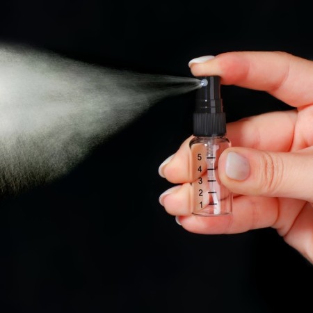 A bottle for storage, with a spray, packing 10 pcs, 5 ml, black/transparent color-7