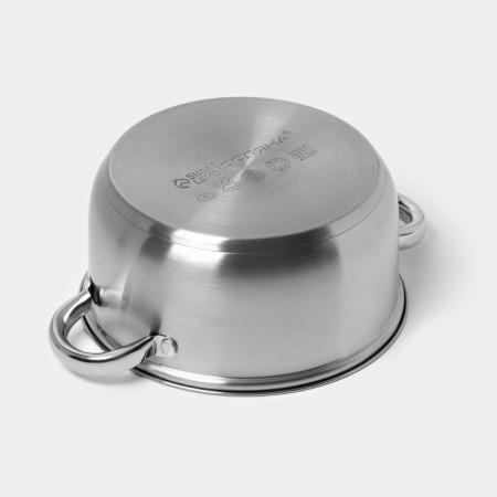 A set of stainless steel pots “Grette”, 3 subjects: 2.3 l, 3.2 l, 4.2 l, covers-12