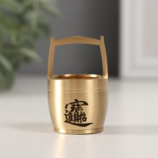 Souvenir brass 