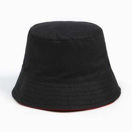Panama is nursery bilateral, black-red color, size 46-48 cm
