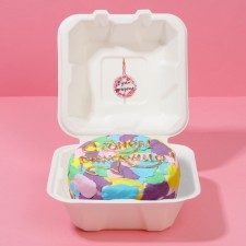 A set for a bento-type with a candle, confectionery packaging 