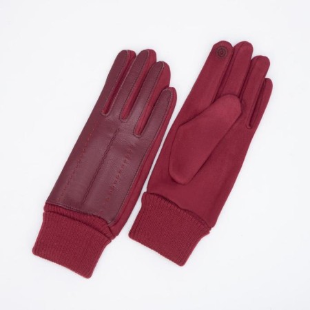 Gloves are female, dimensionless, without insulation, burgundy color